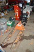 Hydraulic pallet truck E0001279