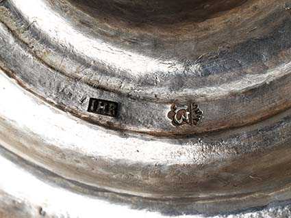 Paar Straßburger Silberleuchter Höhe: 25,5 cm. Gesamtgewicht: ca. 1100 g. Bodenseitig Straßburger - Image 3 of 3