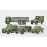 Dinky: A small collection of Dinky Military Vehicles to include: No.622 10-Ton Army Truck, N0.