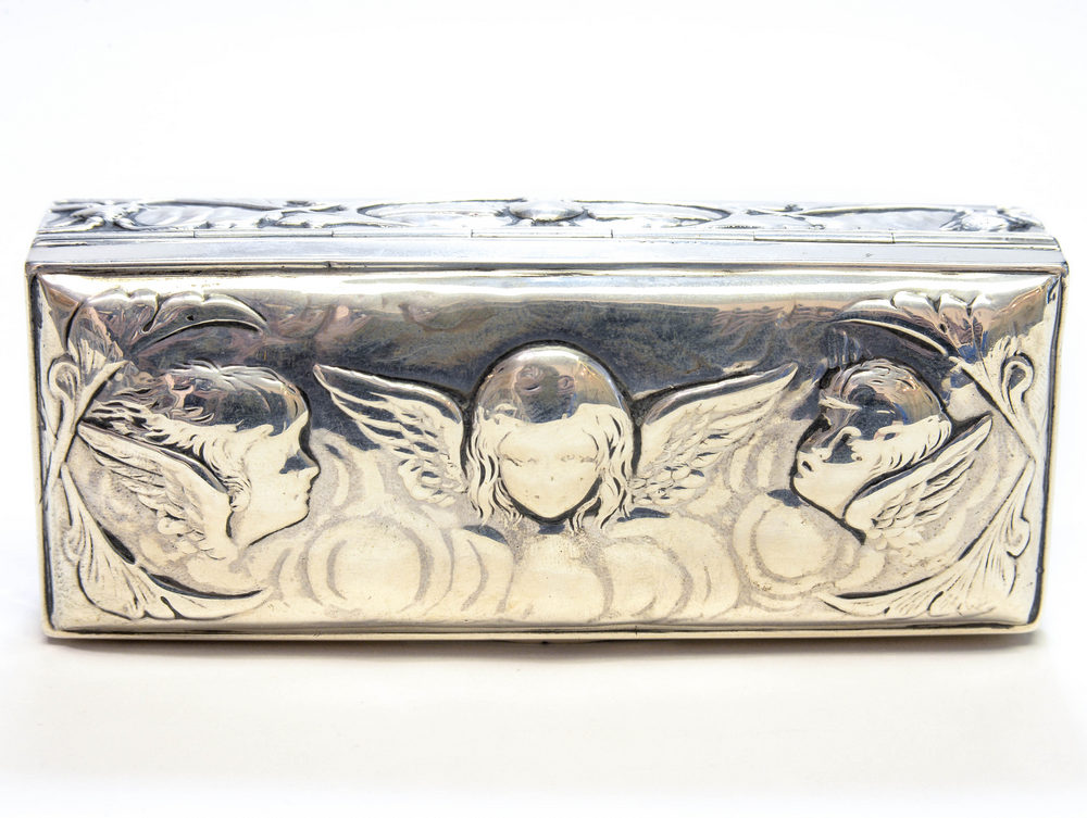 An Art Nouveau silver box, the lid embossed with Reynolds angels, - Image 2 of 3