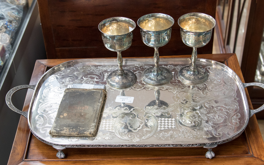 A Viners raised tea tray,