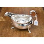 A sauce boat, in Regency style 9.8 ozt/305.