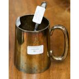 A silver tankard weighing approx. 10.