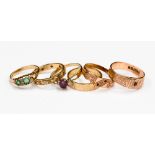 Six various 9 ct gold dress rings including rose gold, sizes T,Q, P, O, and M total 14.