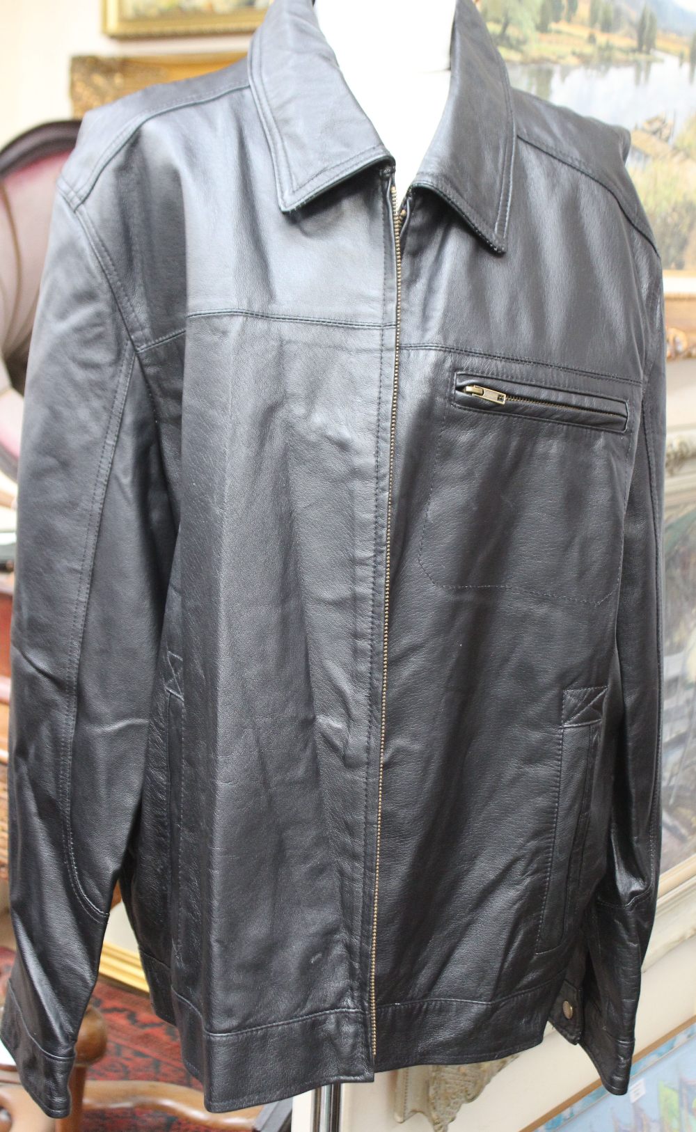 A leather XL gentleman's Hutson Harbour jacket