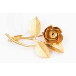An 18 ct gold rose spray brooch 8.1 grms approx.