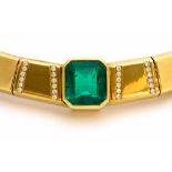 A Colombian emerald and yellow metal collar,