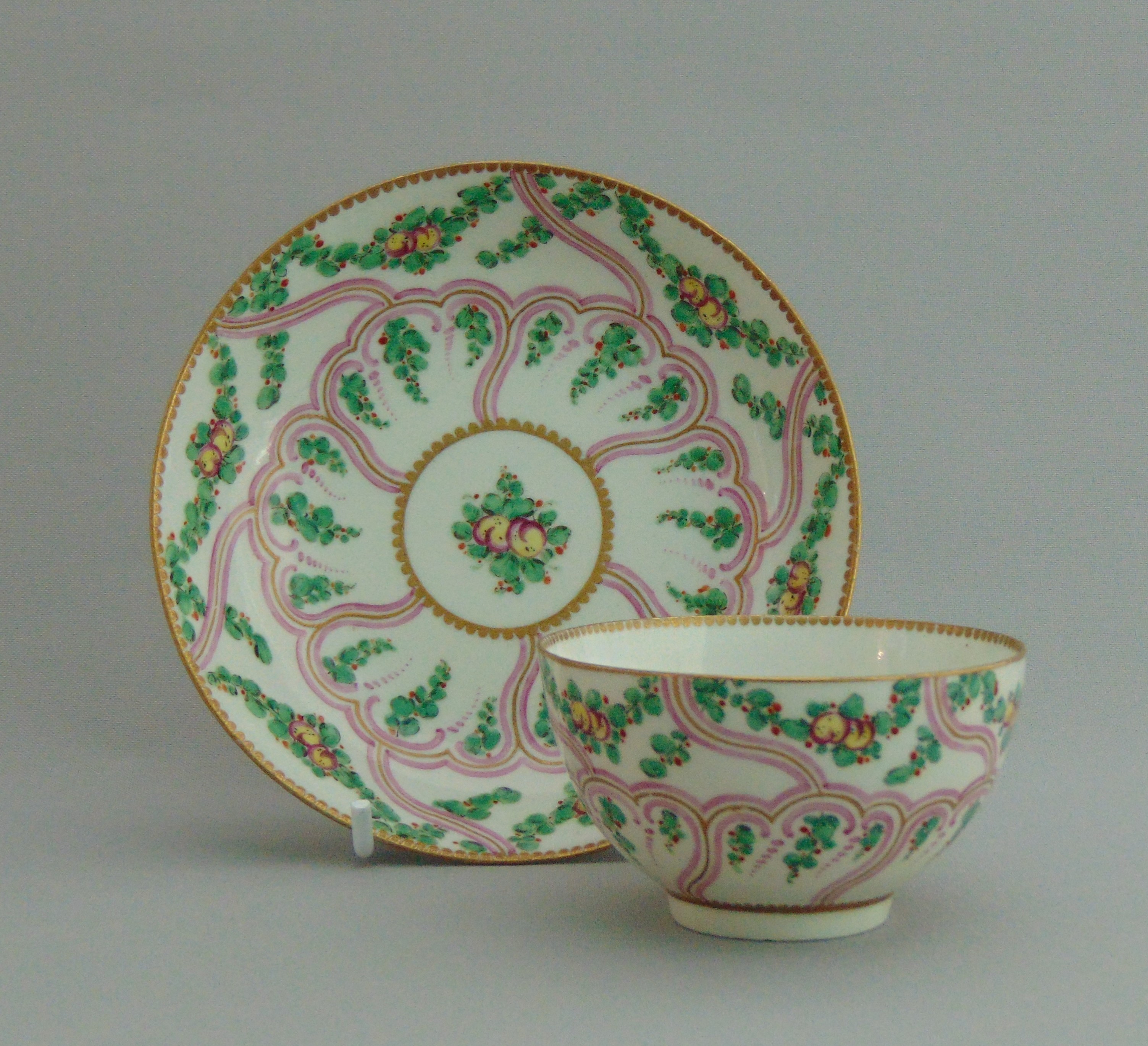 A Worcester tea bowl and saucer 'Hop Trellis' type, circa 1770, tea bowl 4 cm high 7.