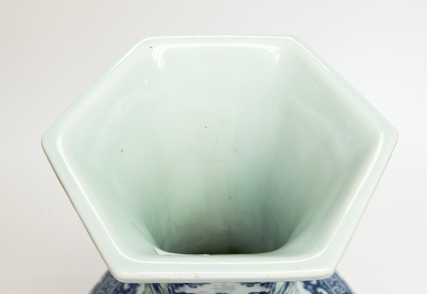 A fine Chinese blue and white vase, seal mark of Qianlong, of hexagonal mallet form, - Image 10 of 11