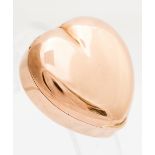 A 15ct rose gold heart shaped snuff box