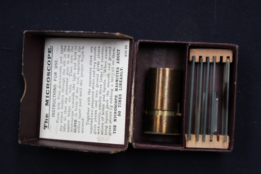 Small brass microscope, - Image 2 of 2