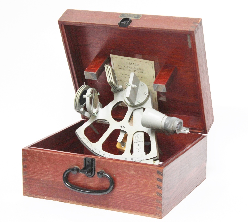 Freiberger No 721156 Trommelsextant, complete in box, IVER. C.