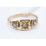 A Victorian diamond boat head 18ct gold ring, rose cut diamonds, size I½, 2.