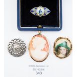 A 9ct gold framed shell cameo brooch/pendant, cameo size 40 mm L by 30 mm approx, gross weight 9.