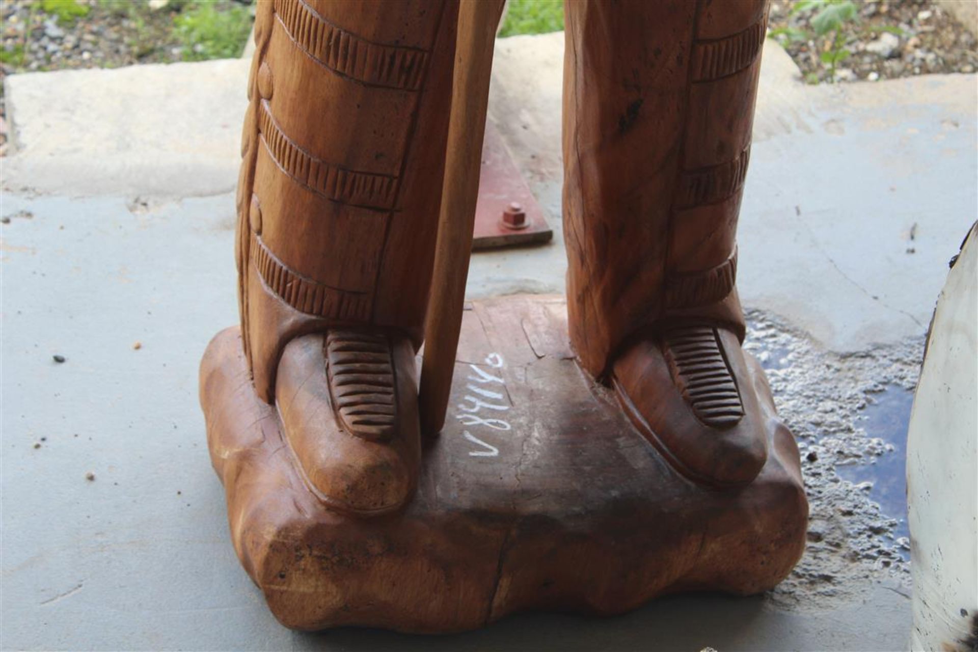 TEAK CIGAR STORE INDIAN STATUE - Image 5 of 8