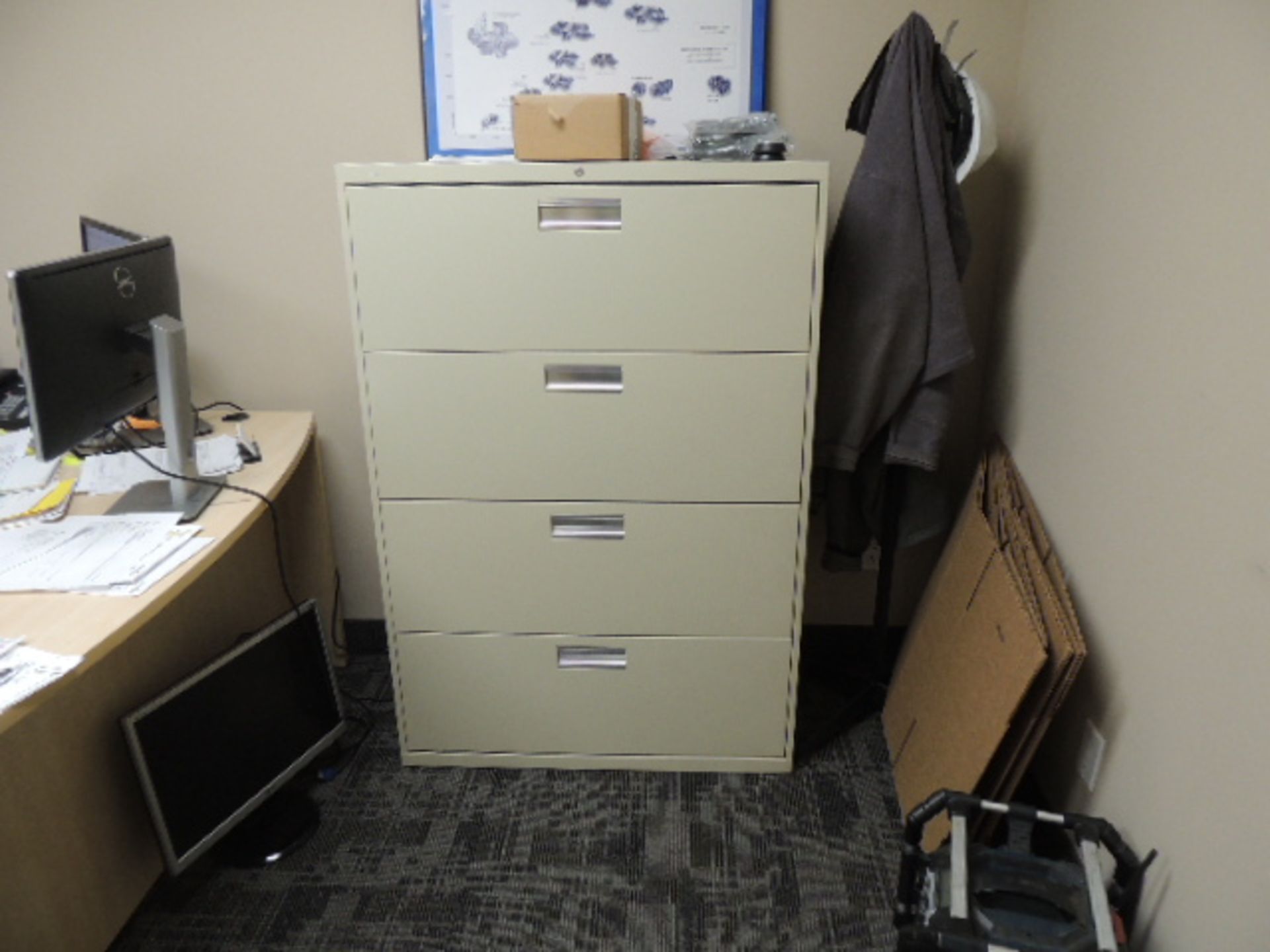 Office Furniture - Image 4 of 22