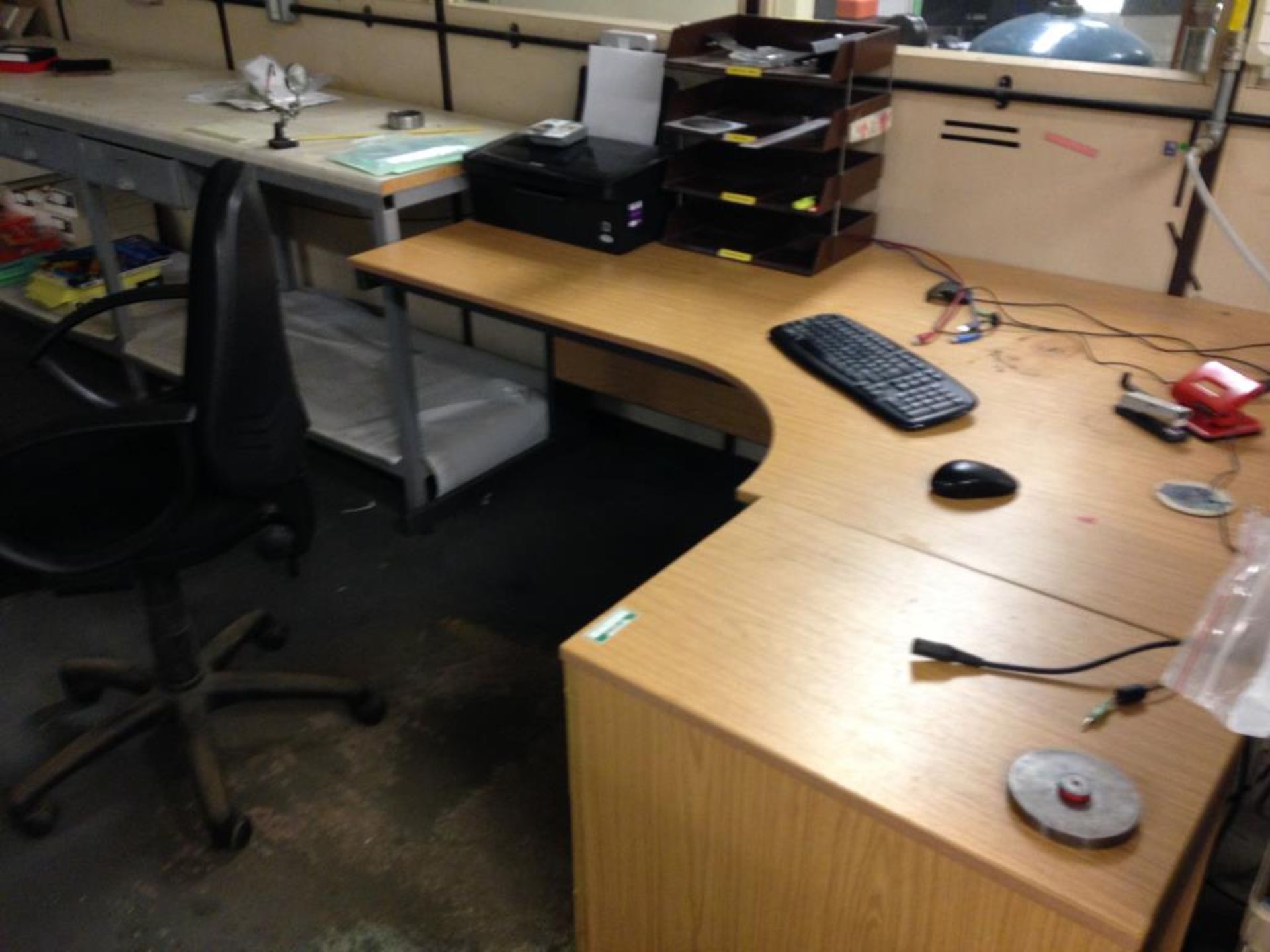 Lot: Workshop Furniture Desks, Filing Cabinets, Lockers, Cabinets & Chairs Throughout. HIT# - Image 3 of 5