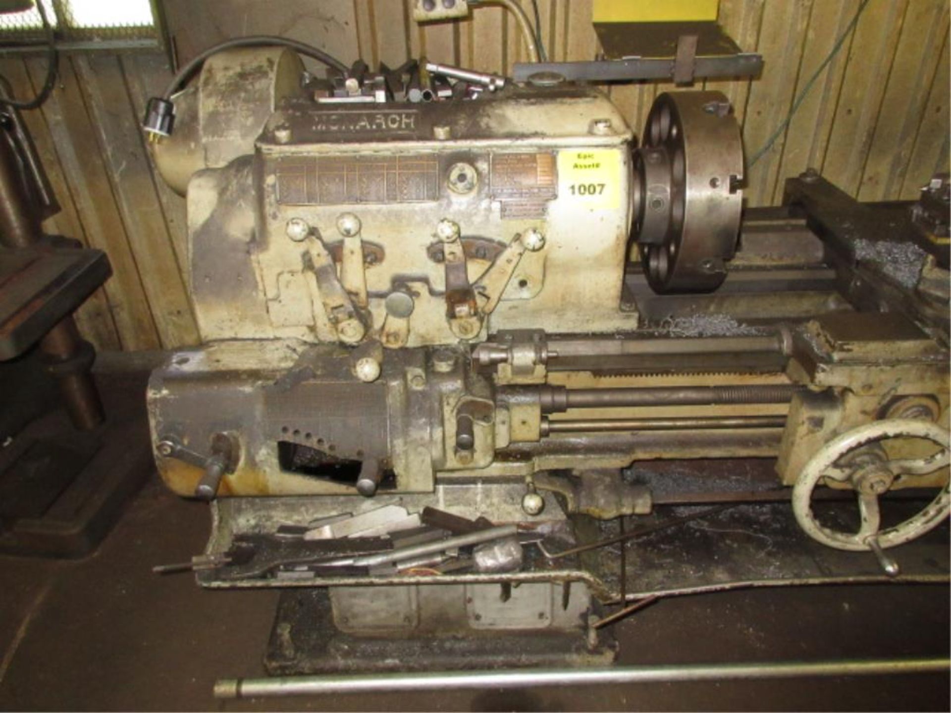 Monarch Engine Lathe. Monarch 16"CW Engine Lathe, (1942), actual swing 18.5, distance between - Image 2 of 8