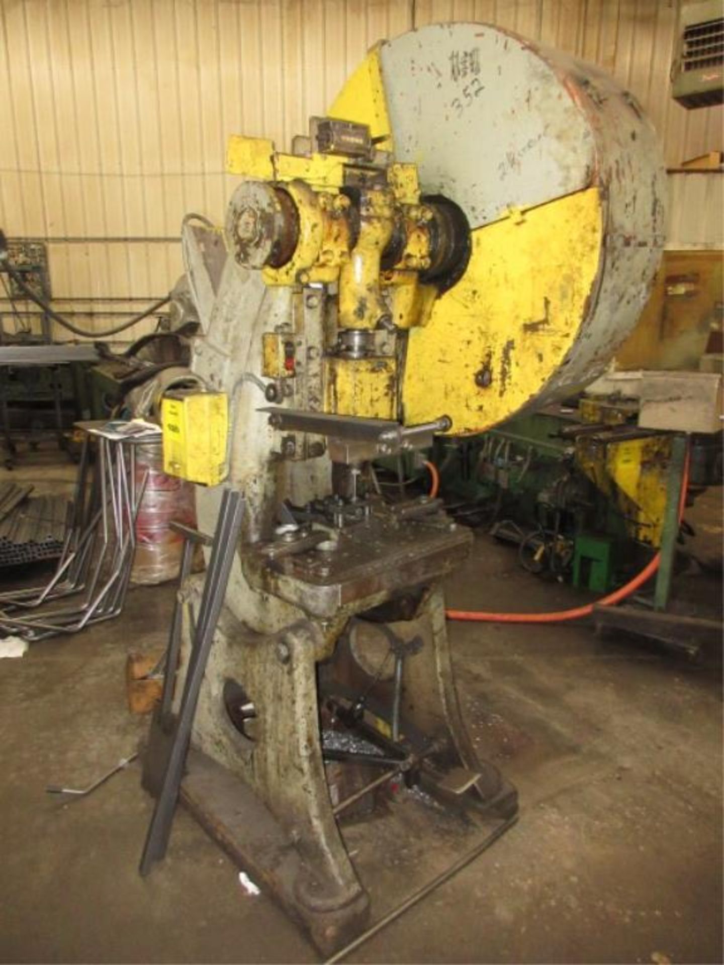 Hahnemann OBI Punch Press . Hahnemann No. J OBI Punch Press, 2 1/2 stroke, 1 hp, 220/440VAC.