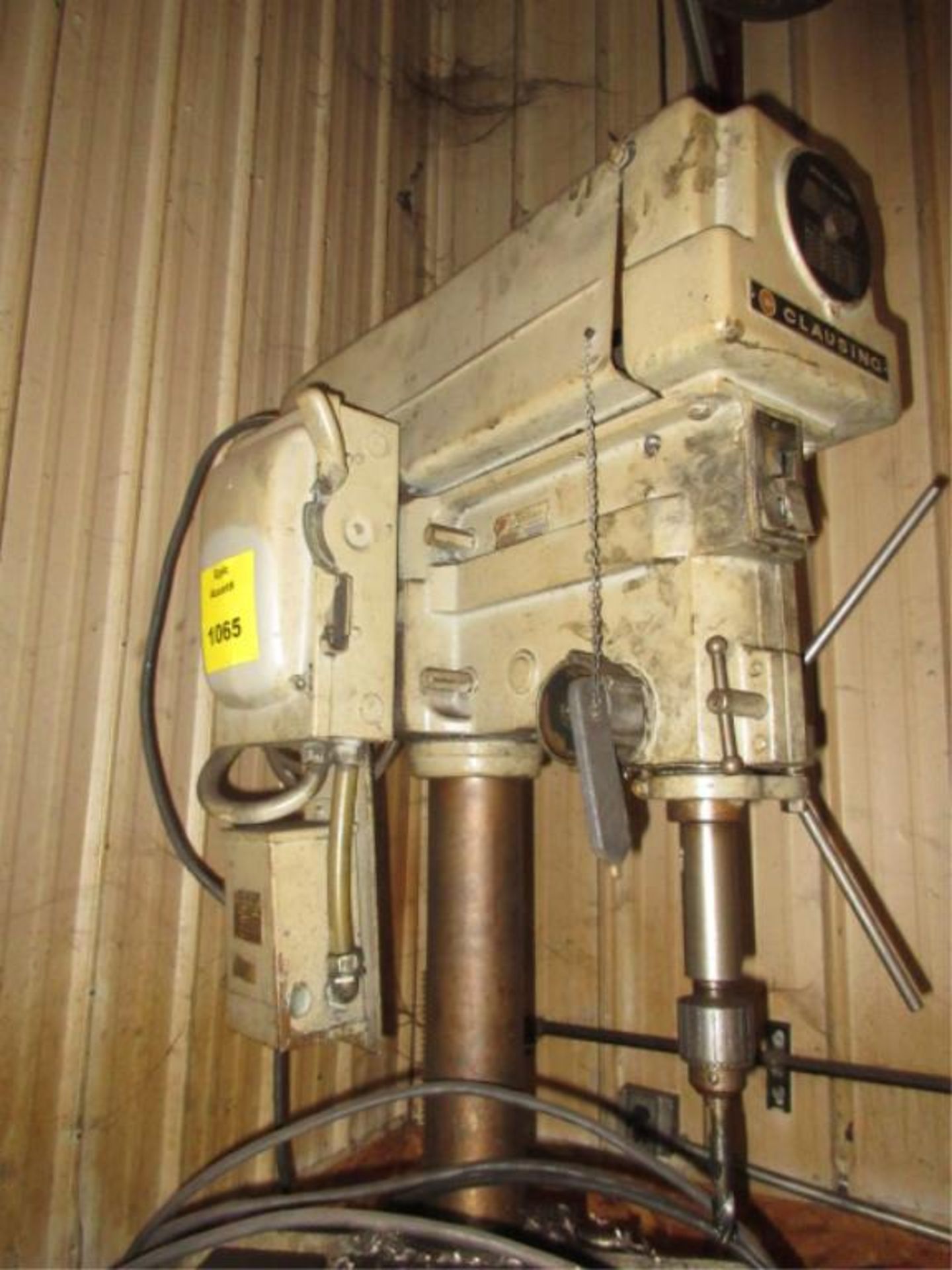 Clausing Drill Press. Clausing 2223 20" Variable Speed Drill Press, 1 hp, spindle speeds 150-2000 - Image 2 of 9
