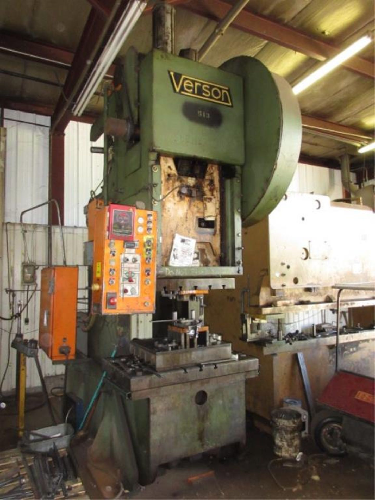 Verson OBI Punch Press. Verson 150 150-Ton OBI Punch Press, 8" stroke, 45 spm, shut height 22, ram