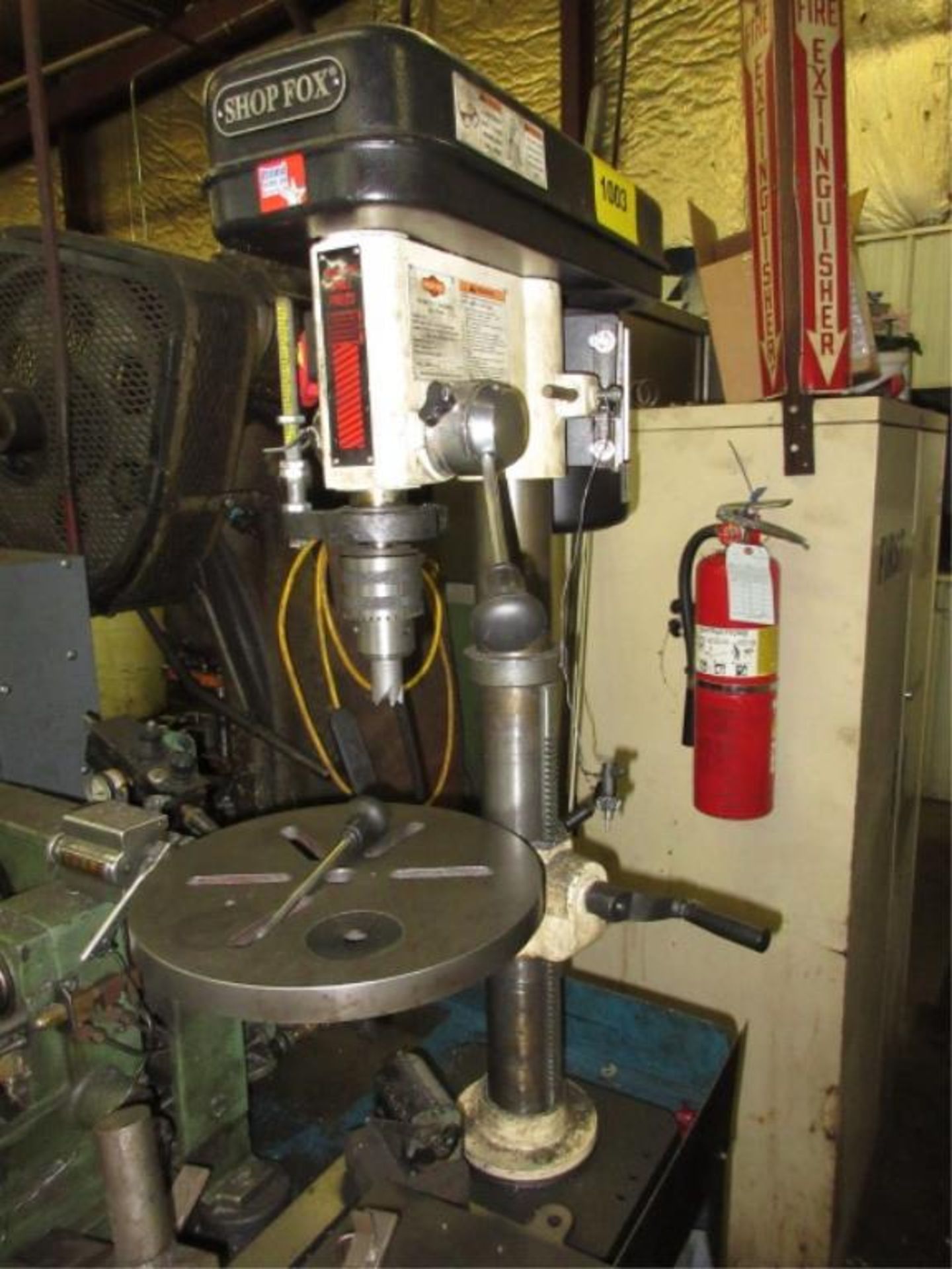 Shop Fox Drill Press. Shop Fox W1668 13" Bench Type Oscillating Drill Press, (2006), 3/4 hp, spindle - Image 2 of 2