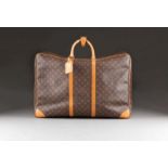 LOUIS VUITTON SIRIUS 65 KOFFER Frankreich, Paris, 20. Jh. Monogramm Canvas, Besatz aus Rindsleder,