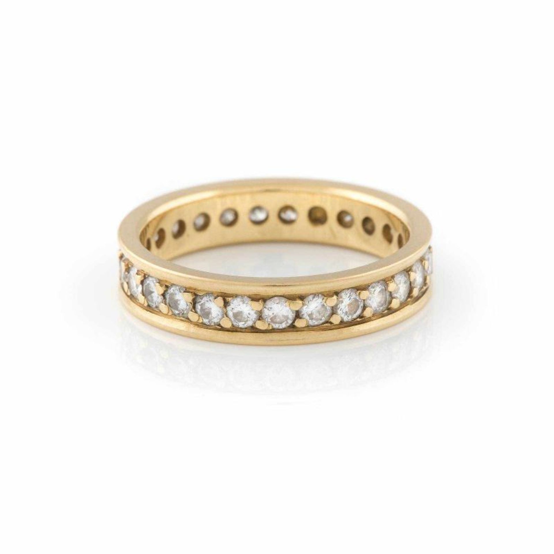 ETERNITY-RING 'WEMPE' Deutsch, 20. Jh. Gelbgold. Ringmaß ca. 54, Ges.-Gew. ca. 4,4 g. Gest. 750,