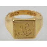 An 18 carat yellow gold signet ring, stamped 18ct to shank, 6.8g