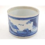 A late 17th / early 18th century Kangxi period blue and white cylindrical shaped porcelain pot,