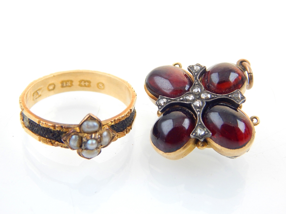 19th C 18ct gold mourning ring, plat and pearl decoration, and a mourning brooch with garnets.