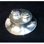 George V silver twin lidded inkstand with one clear class liner,