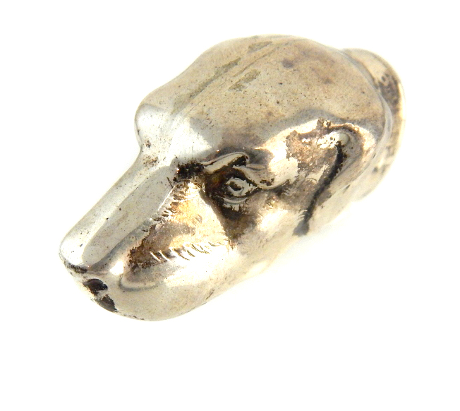 Continental silver novelty Vesta in the form of a dog's head, 5.