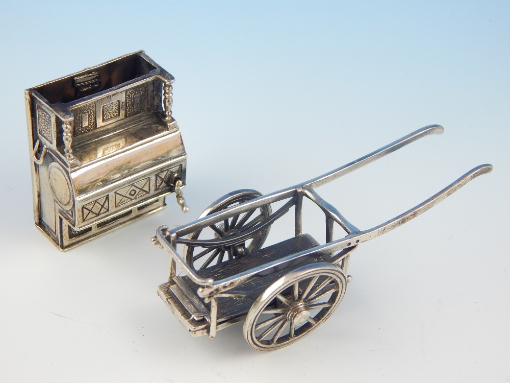 Unusual Continental silver (925) model of a barrel organ on a hand cart, - Image 2 of 3