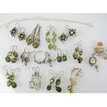 Collection of Sterling silver and other metal green stone set jewellery,