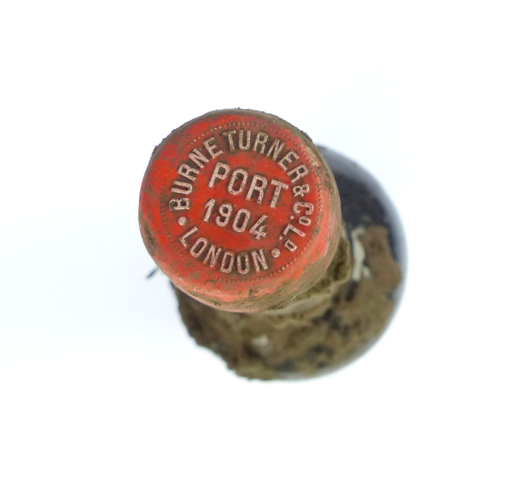 Port Vintage 1904, Burne Turner and Co on foil, no labels, - Image 8 of 8