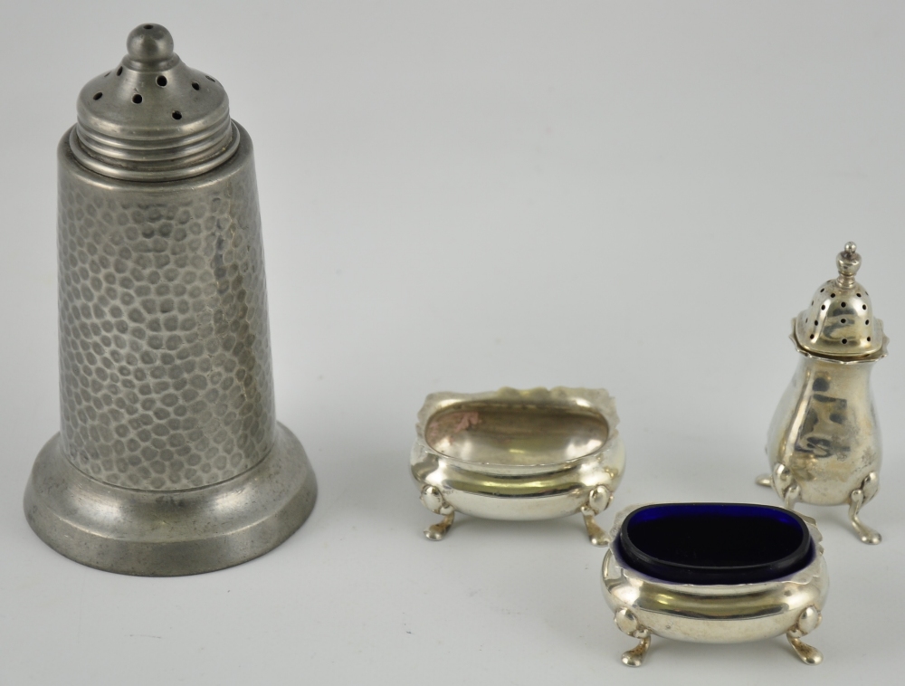 A pair of silver salts and a pepper, hallmarked Birmingham 1919,