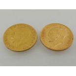 Two George V gold half sovereigns, 1914 and 1915.