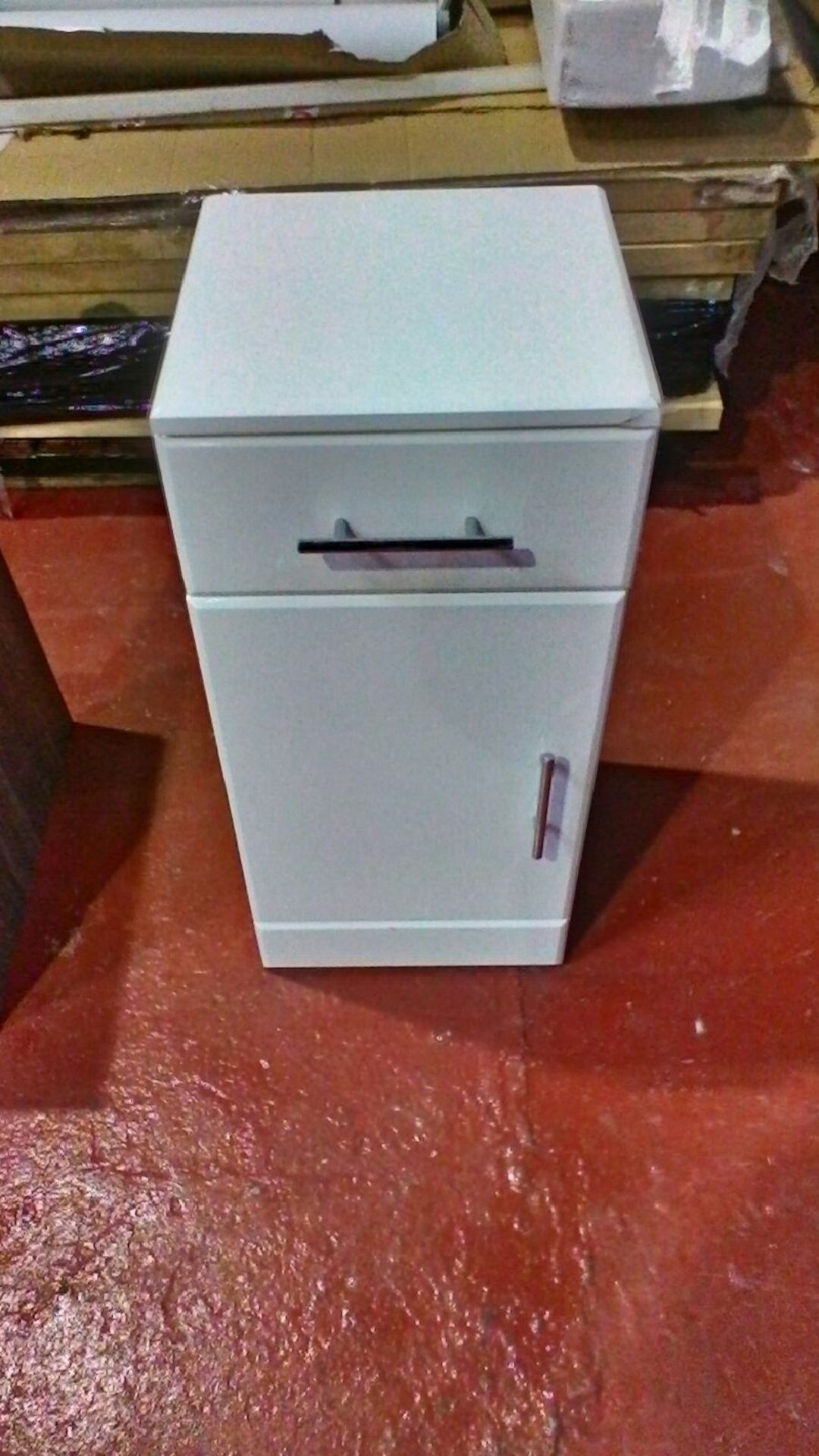 450mm Compact cabinet gloss white 450 x 250mm