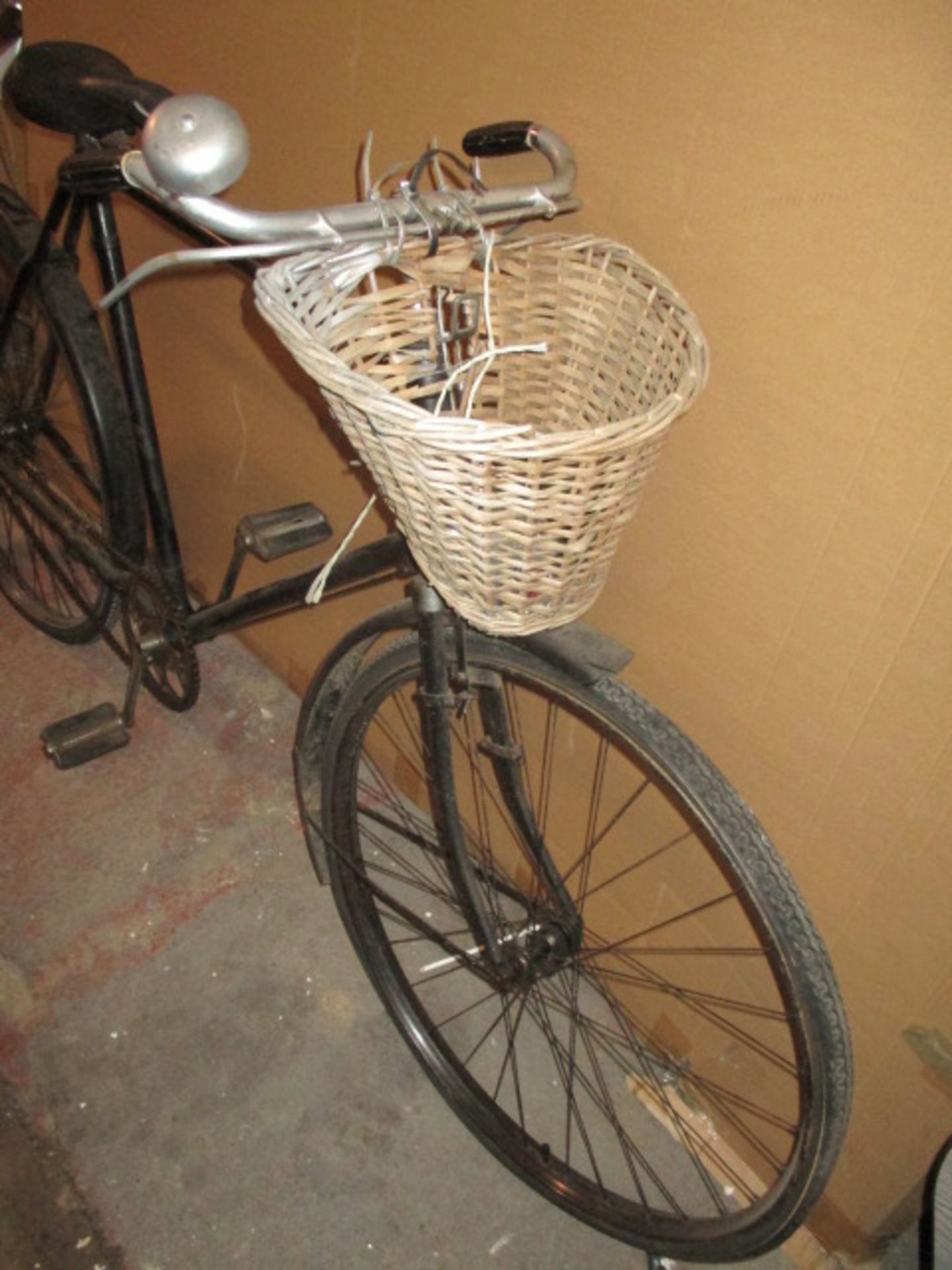 Vintage Bike - Ideal for Display or Restoration - Image 2 of 3