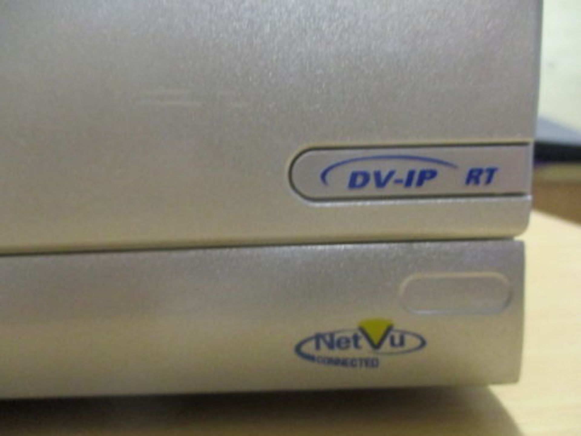 1 x Dedicated Micros DV-IP RT 8 Channel DVR 500GB HDD (RRP £2700) - Image 2 of 4