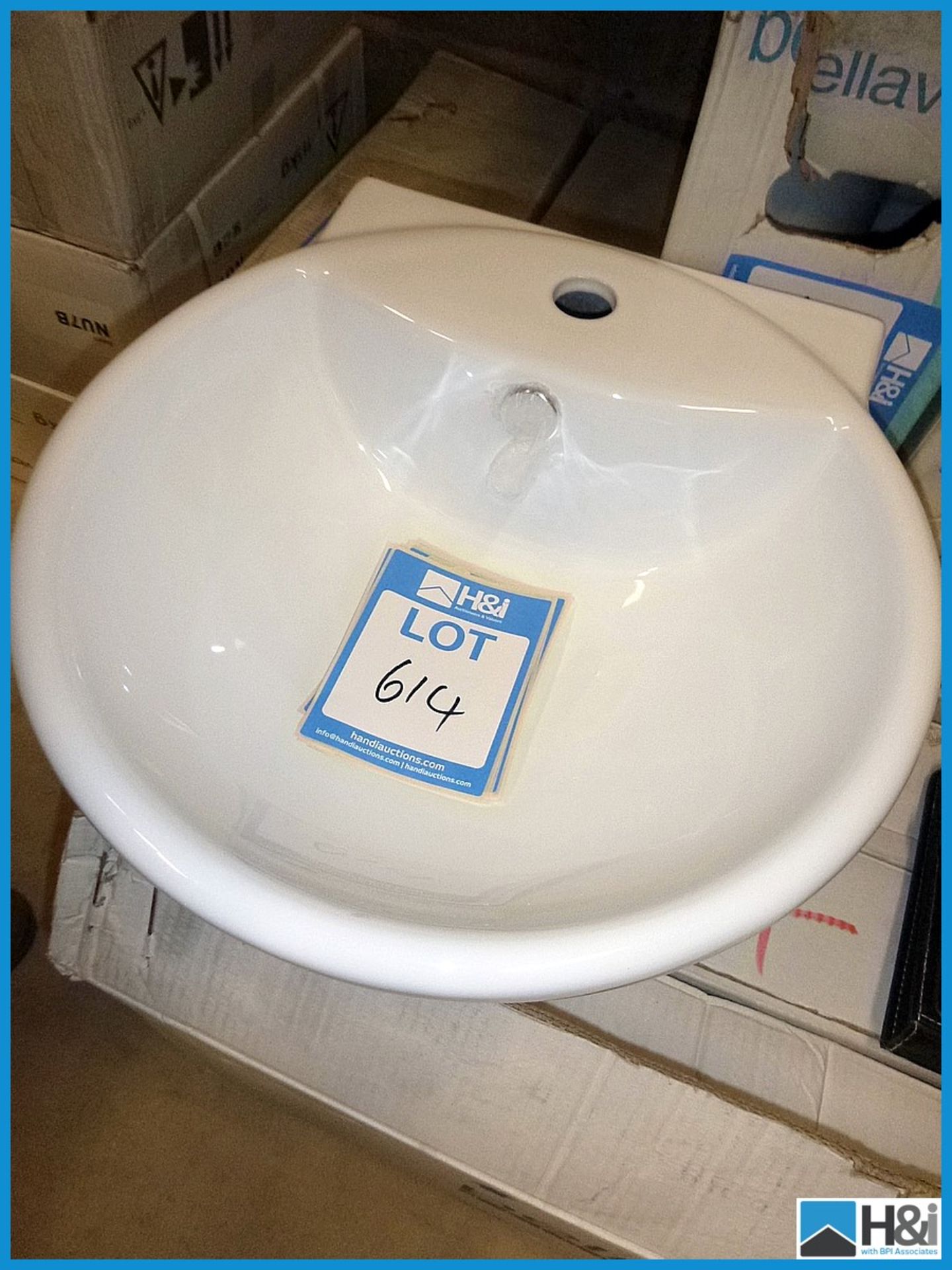 Victoria Plumb NU7B Basin 460mm x 470mm RRP £68 Appraisal: Viewing Essential Serial No: NA Location: