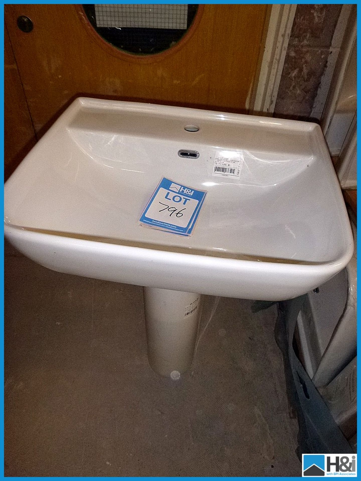 600mm x 500mm Vitra Basin & Pedestal RRP £98 Appraisal: Viewing Essential Serial No: NA Location: