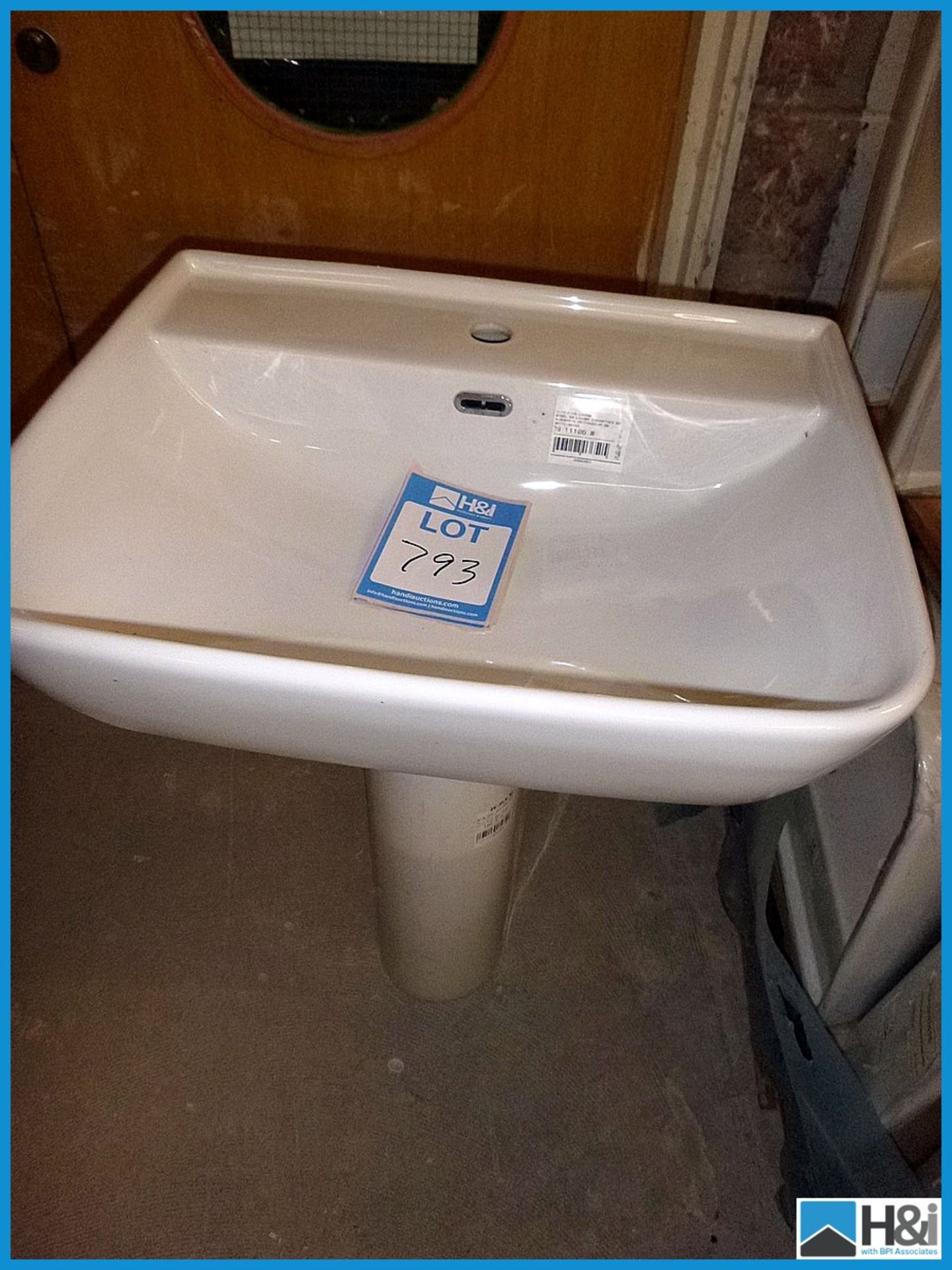 600mm x 500mm Vitra Basin & Pedestal RRP £98 Appraisal: Viewing Essential Serial No: NA Location: