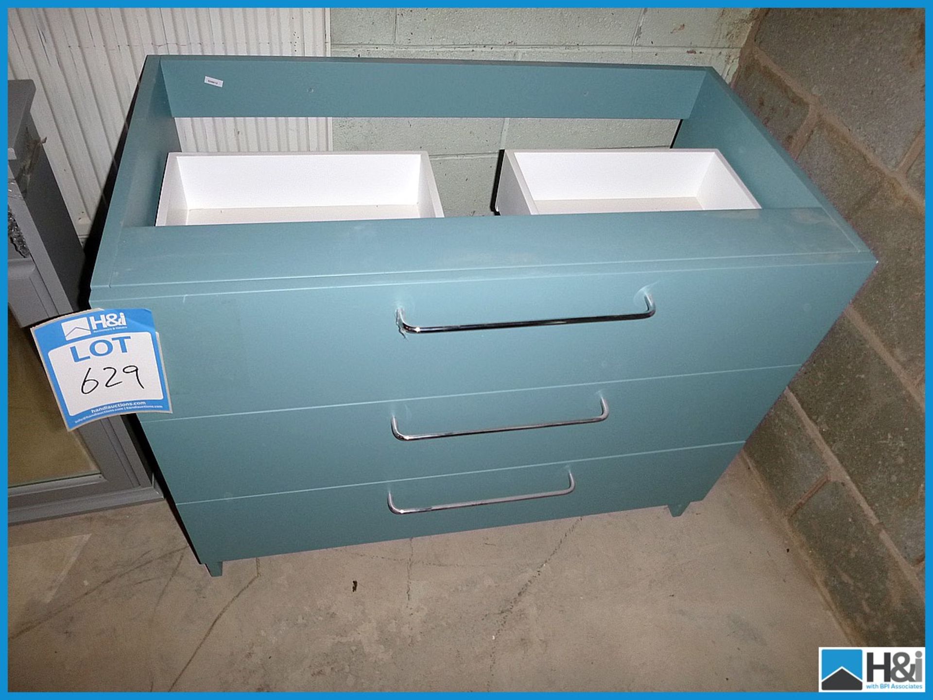3 Drawer Vanity Unit ,(Ex Display) RRP £180 Appraisal: Viewing Essential Serial No: NA Location: The