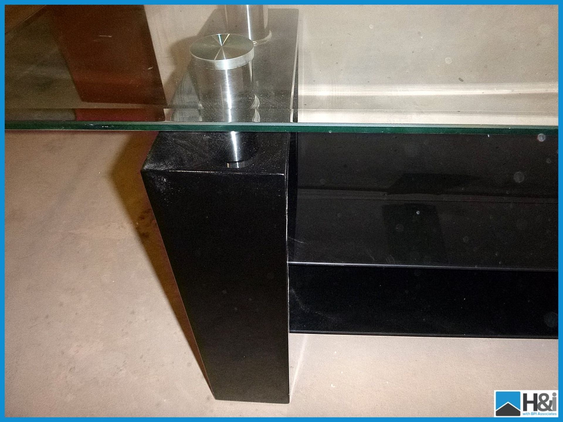 Stylish Black & Silver Tv Stand 1200mm x 400mm RRP £120 Appraisal: Viewing Essential Serial No: NA - Image 2 of 3