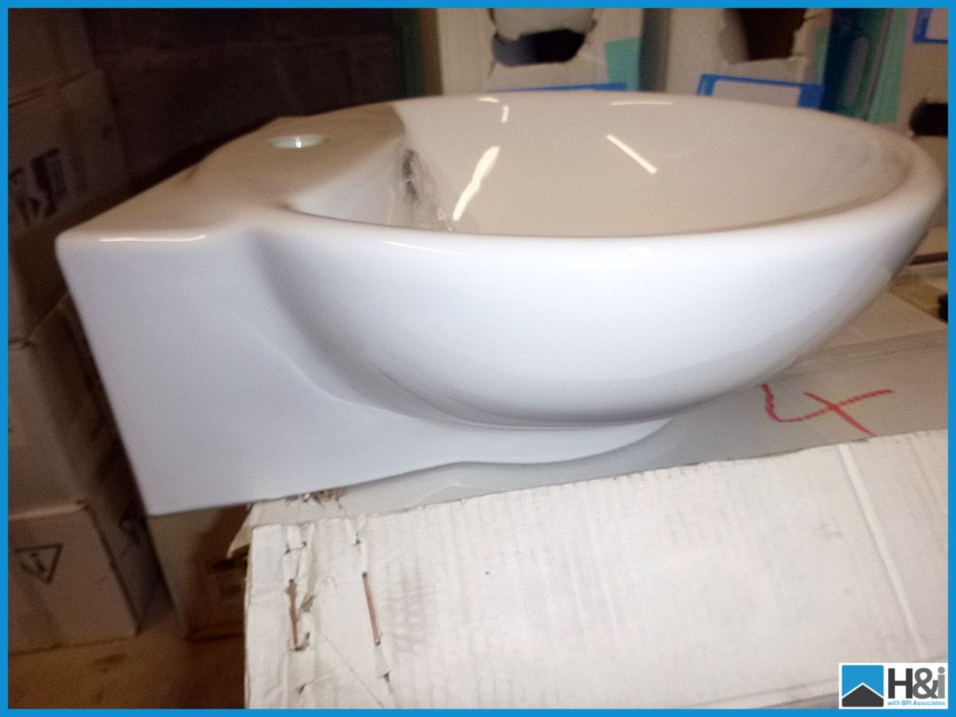 Victoria Plumb NU7B Basin 460mm x 470mm RRP £68 Appraisal: Viewing Essential Serial No: NA Location: - Image 2 of 4