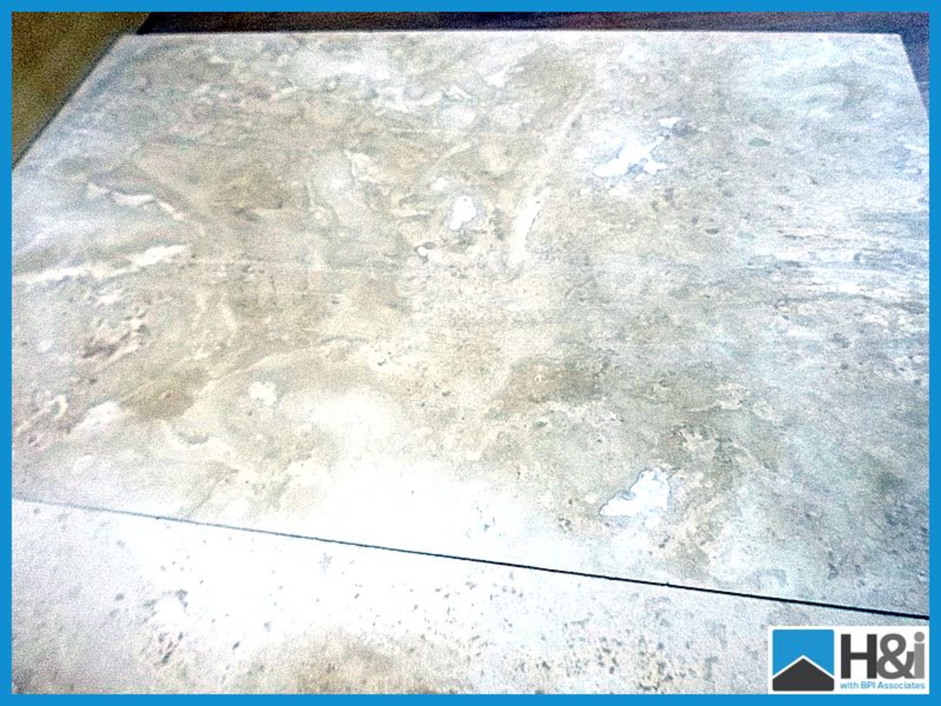 White & Grey Travertine Floor/Wall Tiles,Size 610mm x 400mm (Approx 40 Tiles) (Approx 8-10 Sqm) - Image 2 of 3