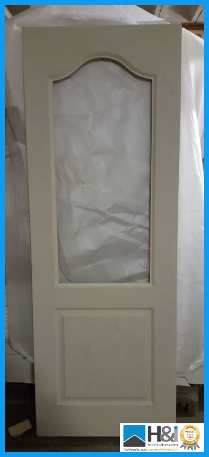 Classy Glass (unglazed) interior door. Size: 2040 x 726mm. RRP £79.99. Appraisal: Viewing