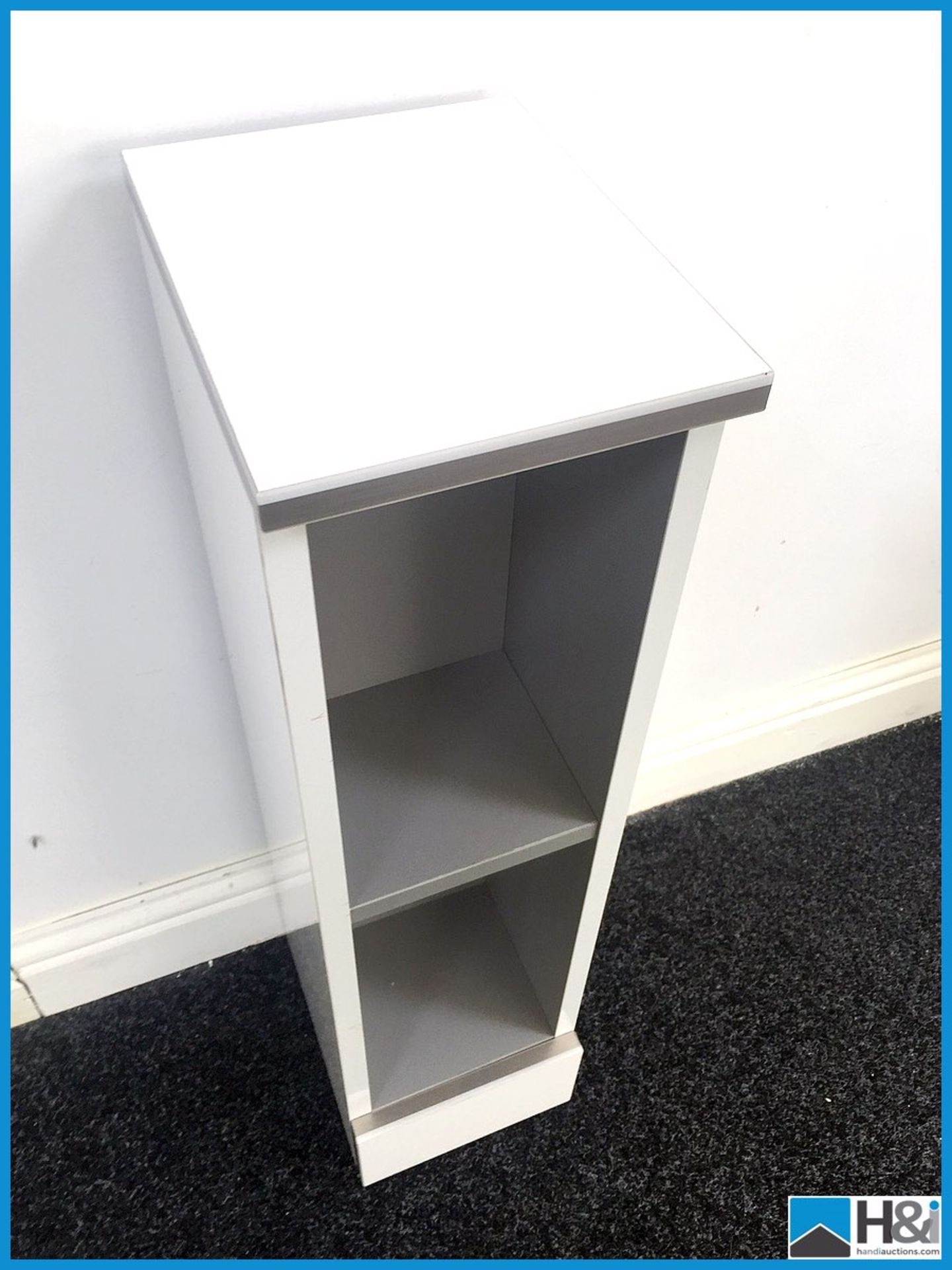 200mm wide bathroom storage unit in gloss white with silver grey trim matching previous lots brand - Image 2 of 3